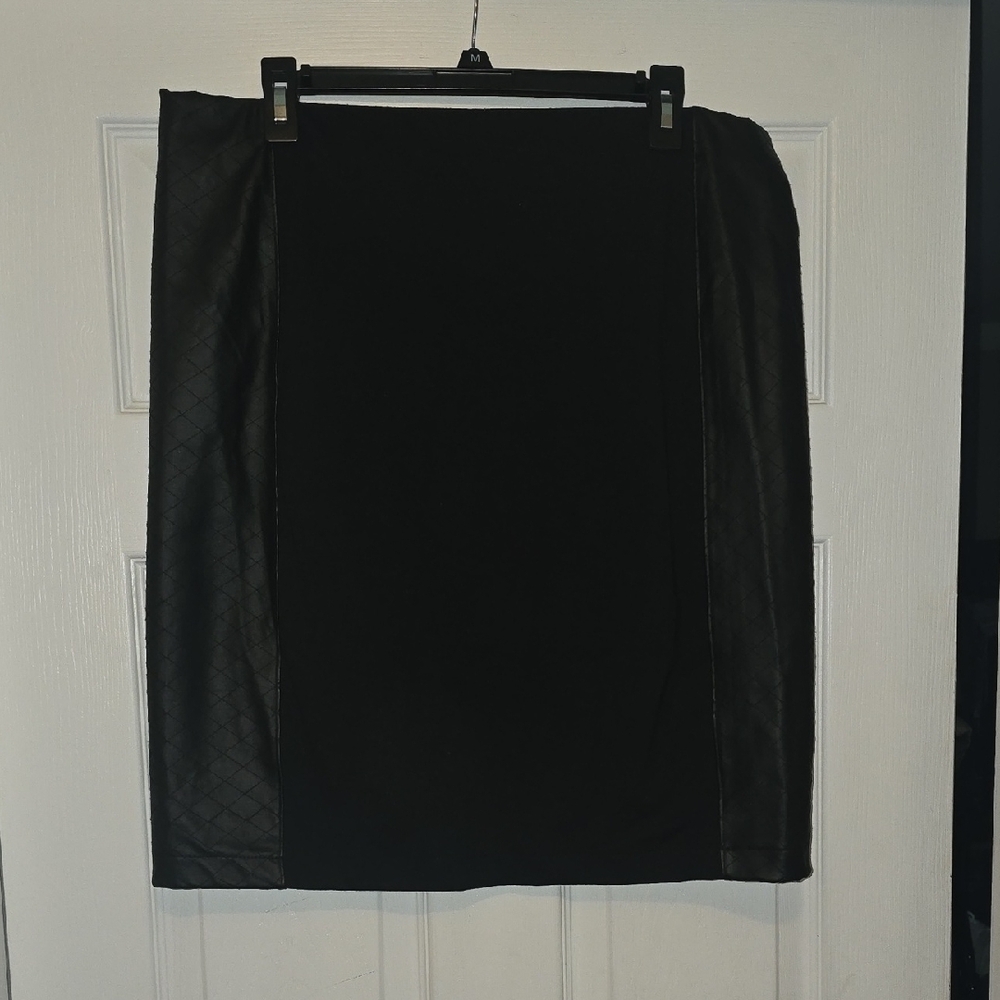 Metaphor Black Mini Pencil Skirt